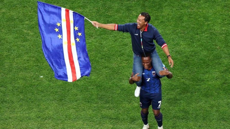 Kaboverdes izlase svin iekļūšanu izslēgšanas spēlēs. Tas principā bija vienīgais lielais patiesais pārsteigums PK grupu turnīrā. Foto: FIFA