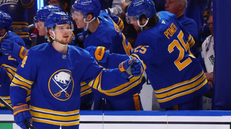 Bouens Bairams vēl Bufalo "Sabres" kreklā. Foto: AP/Scanpix