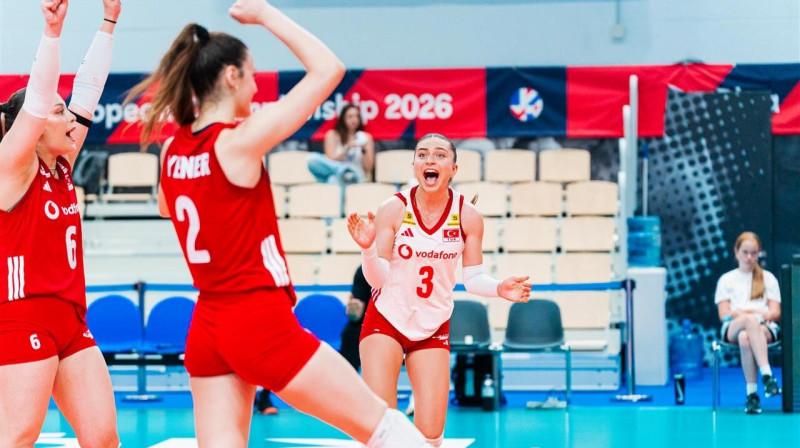 Turcijas U18 valstsvienības volejbolistes. Foto: CEV