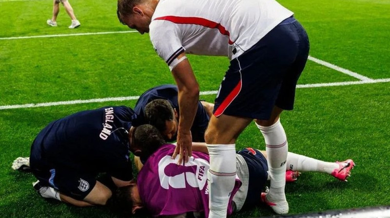 Džordans Hendersons pēc neveiksmīgajām svinībām Foto: 2026 Eurasia Sport Images
