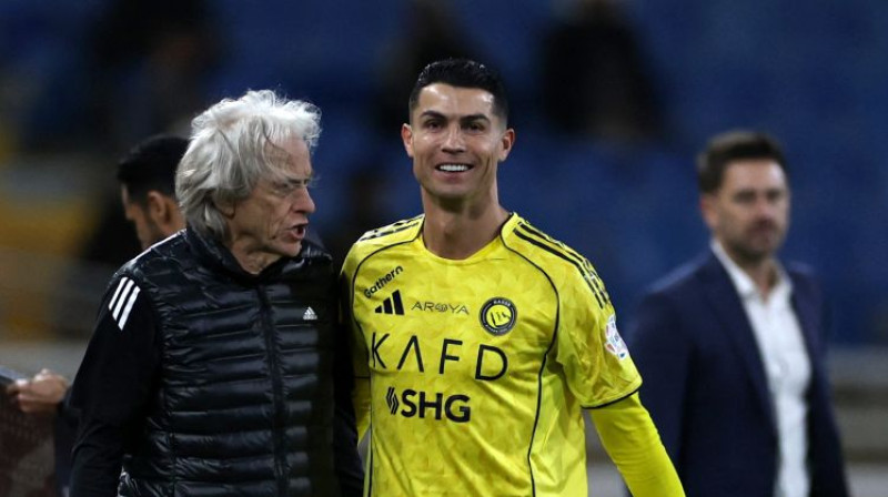 Žorže Žezušs un Krištianu Ronaldu. Foto: Reuters/Scanpix
