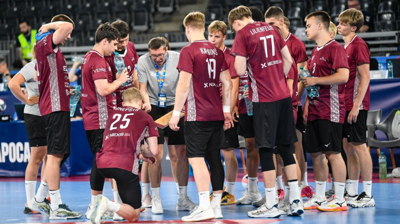 Latvijas U20 valstsvienība rokasbumbā Eiropas meistarsacīkstēs Rumānijā. Foto: Flaviu Boboi/Federația Română de Handbal (FRH)