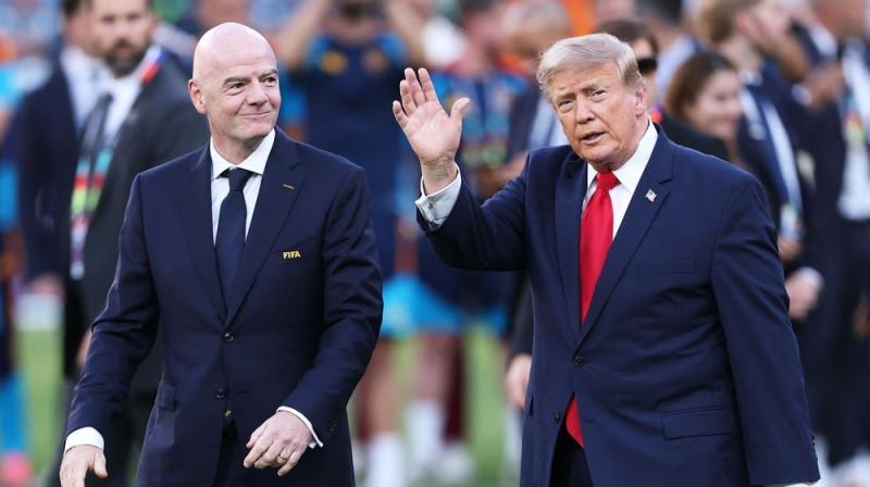 ASV prezidents Donalds Tramps un FIFA prezidents Džanni Infantīno. Foto: Justin Setterfield / GETTY IMAGES NORTH AMERICA / Getty Images via AFP/Scanpix