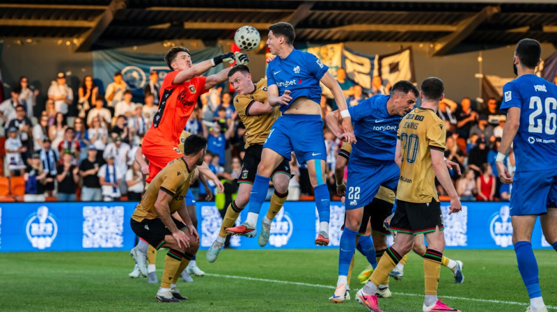 Mirklis RFS un Belfāstas "Glentoran" cīņā. Foto: Sanita Ieva Sparāne/FK RFS