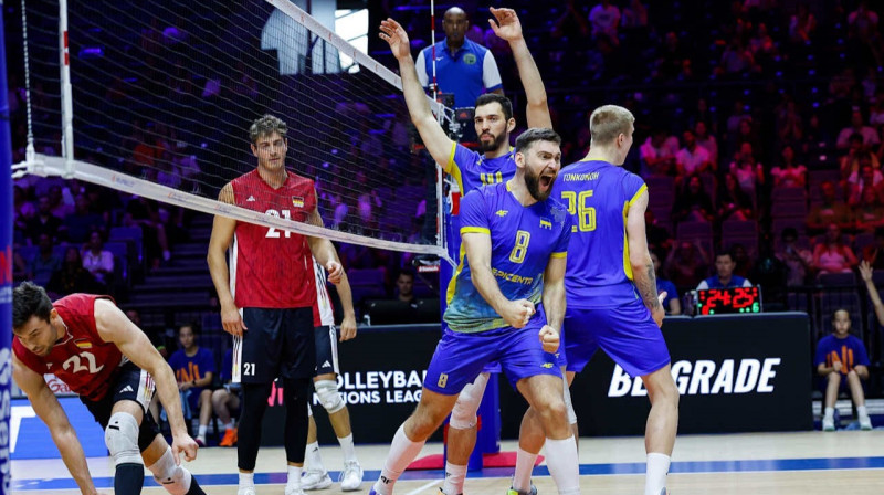 Ukraiņu volejbolistu prieks cīņā pret Vācijas valstsvienību. Foto: Volleyballworld.com