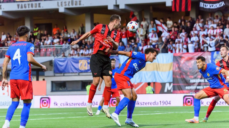 Mirklis Čīkseredas un Bukarestes FCSB cīņā. Foto: FK Csíkszereda