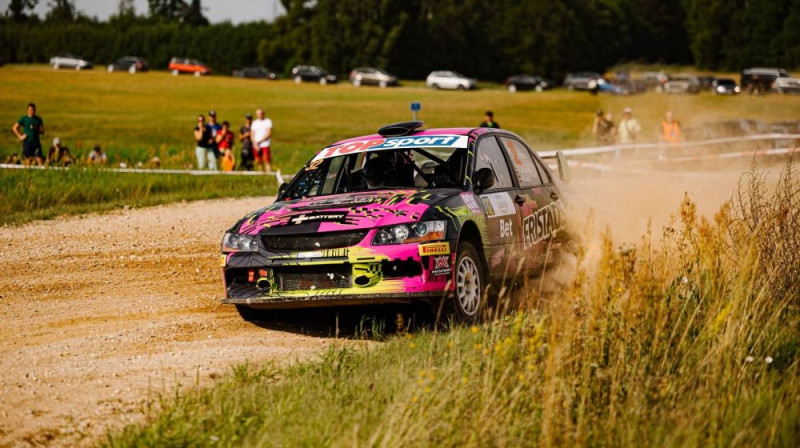 Ralfa Sirmača ekipāža. Foto: Rokiškio Grand Rally