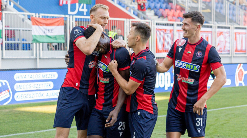 Ņīreģhāzas "Spartaka" kamerūnietis Žans Batūms (Nr. 29) pēc vārtu guvuma. Foto: Nyíregyháza Spartacus FC