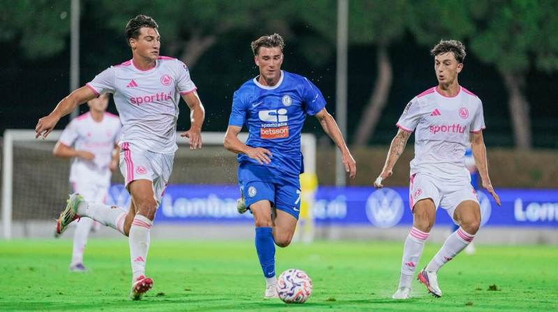 Kārlis Mežsargs metas uzbrukumā. Foto: US Folgore Caratese