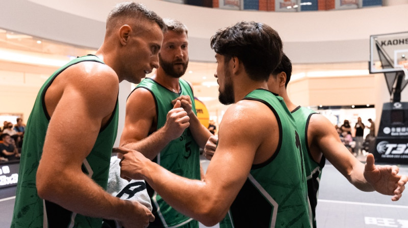 Kristaps Gludītis un Zigmārs Raimo. Foto: FIBA 3x3