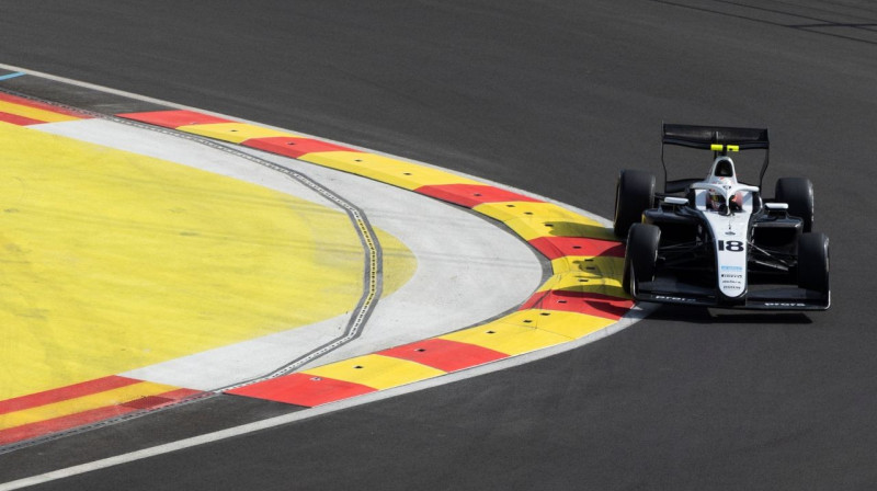 F3 mašīna ''Madring'' trasē. Foto: EPA/Scanpix