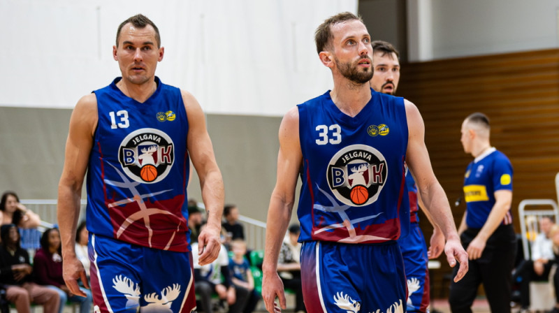 Kristaps Pļavnieks raidīja grozā sešus tālmetienus. Foto: Raimonds Subatovičs