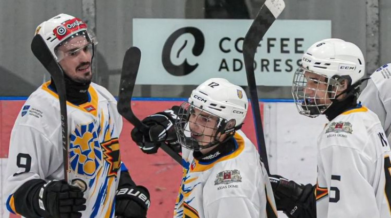 Armands Apsītis (#12). Foto: Guntis Lazdāns/LHF