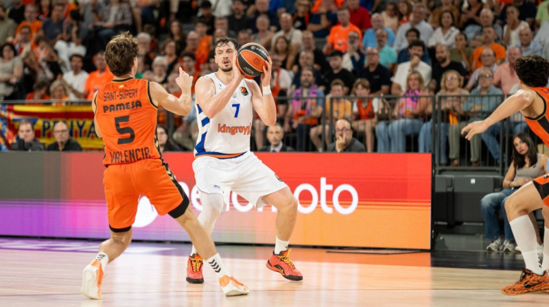 Rodions Kurucs. Foto: IMAGO/Vicente Vidal Fernandez / Look and Shoot/Scanpix