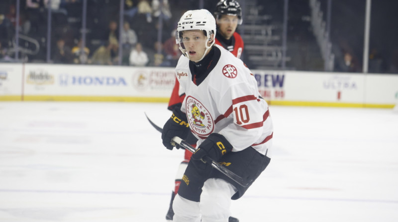 Dans Ločmelis. Foto: Providence Bruins