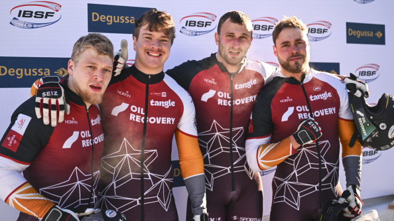 Mairis Kļava, Renārs Grantiņš, Edgars Nemme un Dāvis Kaufmanis. Foto: Viesturs Lācis/Bobslejs.lv