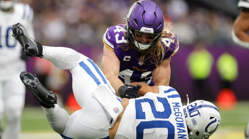 Minesotas "Vikings" aizsardzības spēlētājs Endrū van Ginkls. Foto: Minesota Vikings