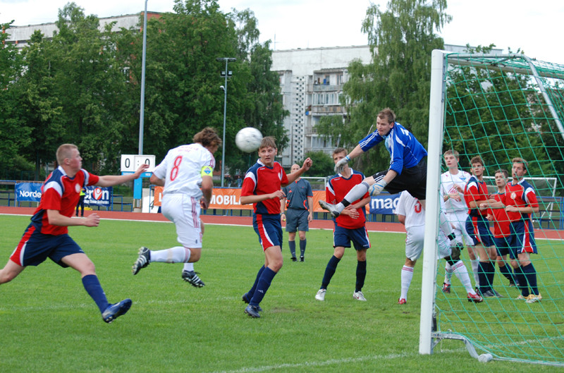 1. līgā favorīti neklūp, Avanesovam pokers