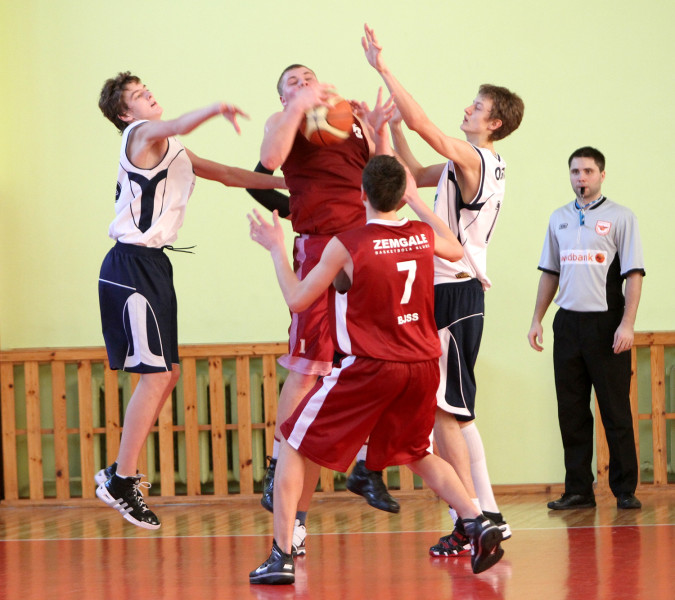 Teksta tiešraides no LJBL finālspēlēm