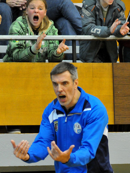"Lāse" pārliecinoši uzvar Latvijas čempionus