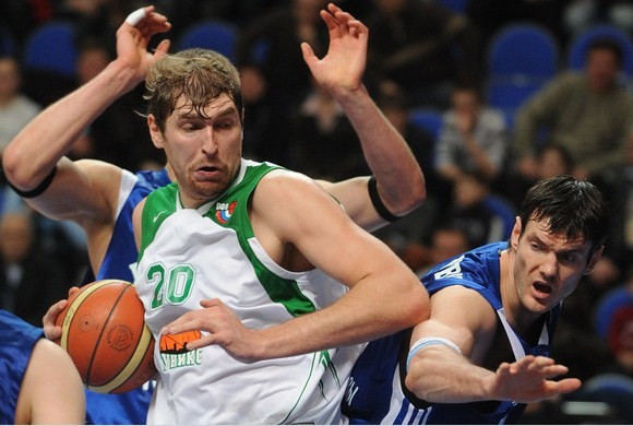 ''Unics'' uzvar, bet tas nepalīdz