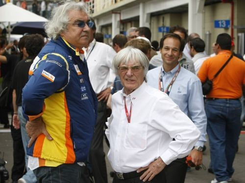 Briatore: ''Aizgāju, lai glābtu ''Renault''''