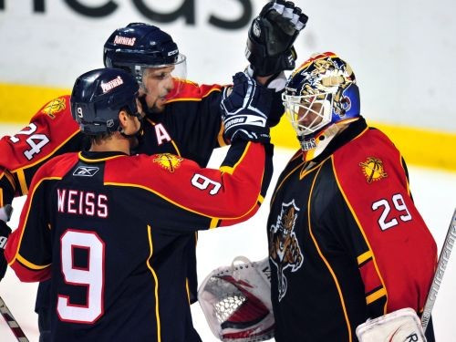 Skrastiņam piespēle, "Panthers" soli tuvāk play off
