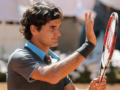 Federers pārliecinoši tiek otrajā kārtā