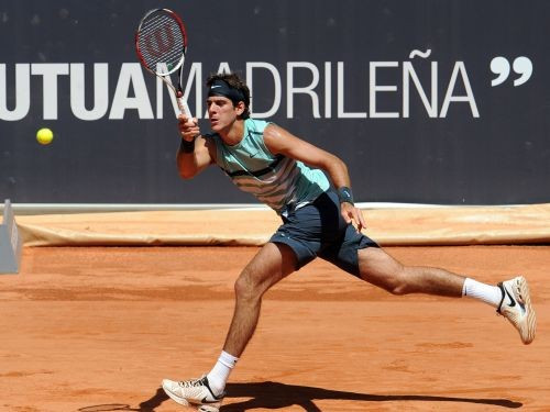 Del Potro sabojā svētkus Marejam