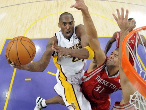 "Lakers" pārliecinoši uzvar ''Rockets'' un iekļūst finālā