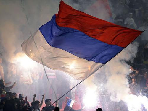 1. un 7. grupa: Zviedrijai un Serbijai nav tiesību kļūdīties