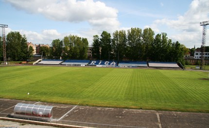 Rīgas Dome nobalso par LU stadiona nodošanu LFF