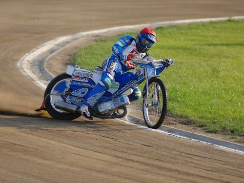 G.Laguta "Lokomotīvē" vēl uz gadu