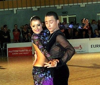 Latvijas pārim trešā vieta pasaules čempionātā sporta dejās jauniešu grupā
