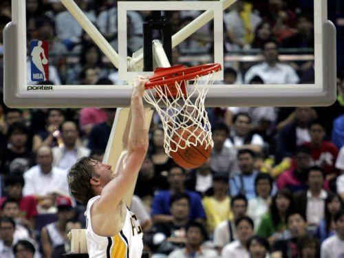 "Warriors" izpirks Mērfija līgumu