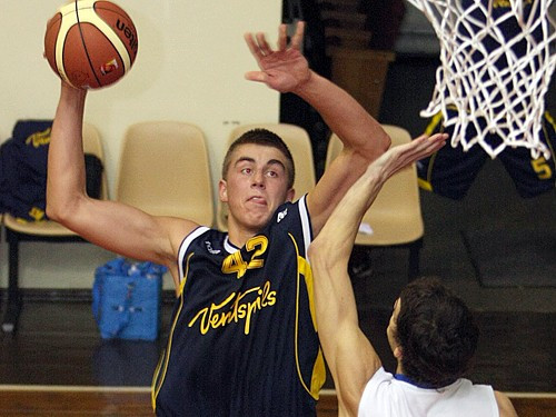 "VeA" ceturtdien pirmā "play off" spēle