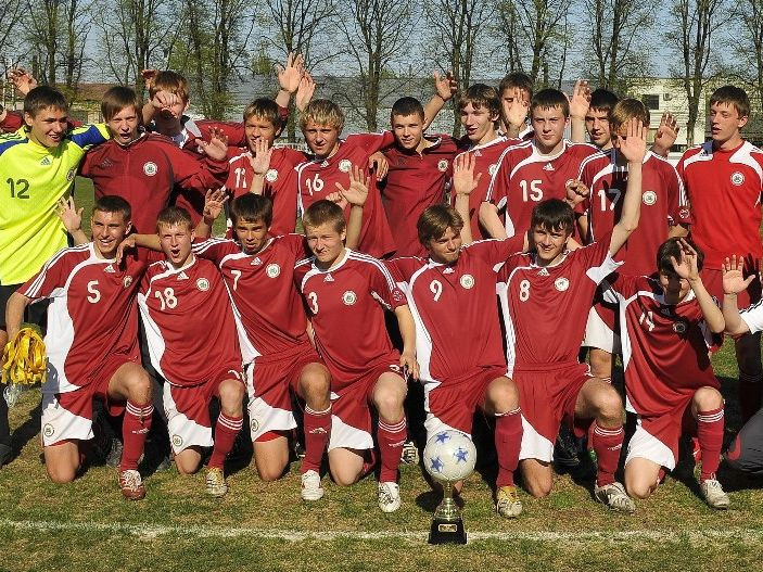 Latvijas U-19 futbolisti EČ kvalifikāciju noslēdz ar uzvaru