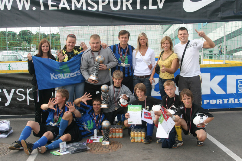 Ielu futbola karalis "Krauzers" izaicina uz cīņām
