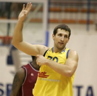 Zaķi un Koženetu LBL Zvaigžnu spēlē aizstās Blaus un Ansons