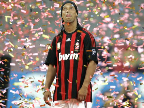 ''World Soccer'': Gada labākais futbolists – Mesi, dekādes – Ronaldinju