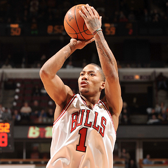 "Bulls" apspēlē "Cavaliers" un turpina cīņu par "play-off"