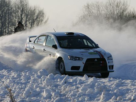 Mēnesis/Ziediņš uzvar rallijspintā ''Ērgļi 2010"