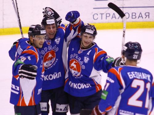 Pie uzvarām tiek "Severstal" un "Torpedo"