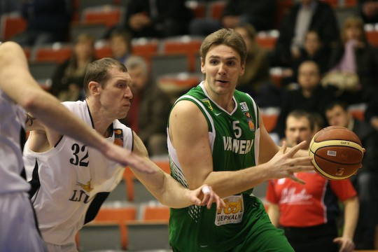 "Valmiera" un "Lauvas" neklātienes cīņā par 4. vietu