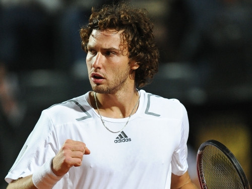 Gulbis "French Open" pirmajā kārtā pret francūzi Beneto