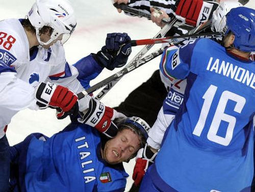 Latvijas uzveiktā Itālija zaudē Francijai un tuvojas izkrišanai