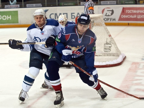 Vairākas KHL komandas pagarina un slēdz jaunus līgumus