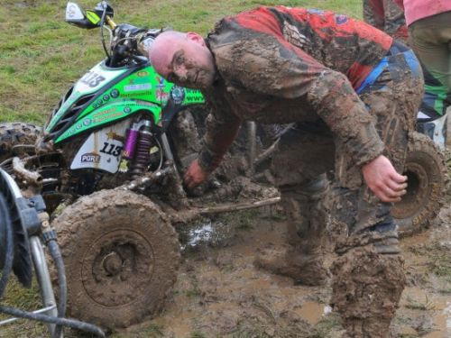 Aizputes dubļu vannā "MX Pro" klasē ātrākais Apfelbaums, Miņins ''Kvadri 14+'' klasē - 17. vietā