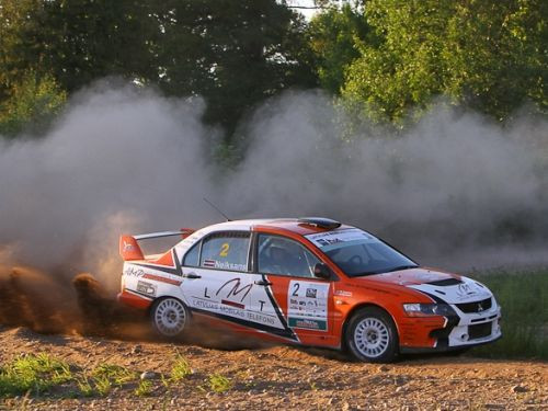 Arvien vairāk rallija automašīnas tiek darbinātas ar bioetanolu E85