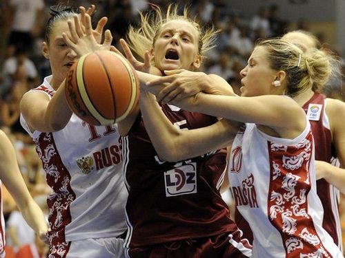 U-20 izlase papildlaikā piekāpjas Krievijai